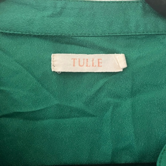 Tulle Emerald Green Button-Up Blouse - Picture 5 of 8